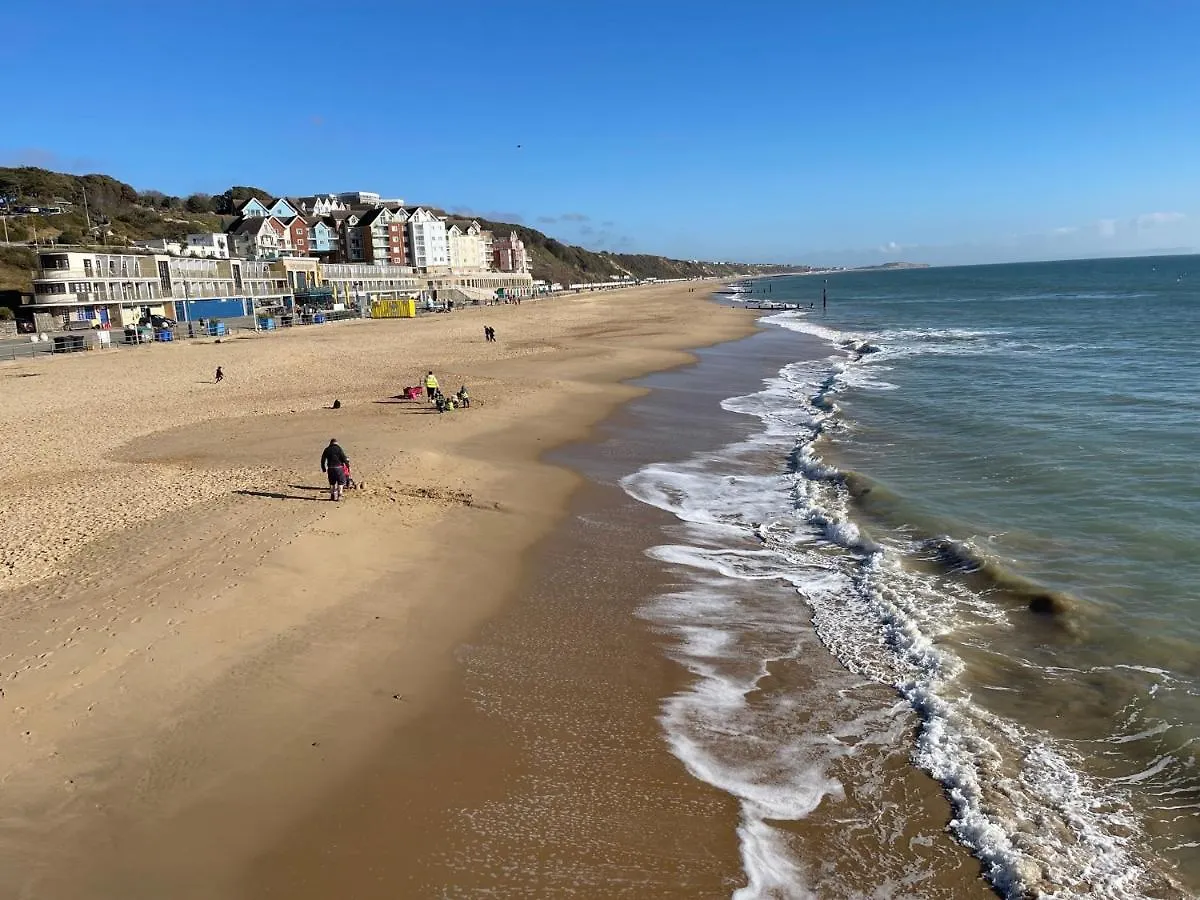 Tucktonia Retreat Apartment Bournemouth